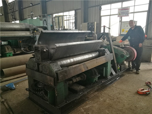 浅析锥体卷板机的凹模及凸模的圆角